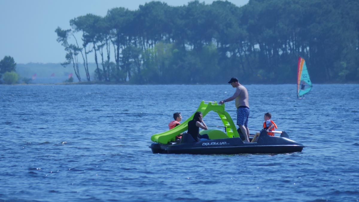 Pedal boat to rent