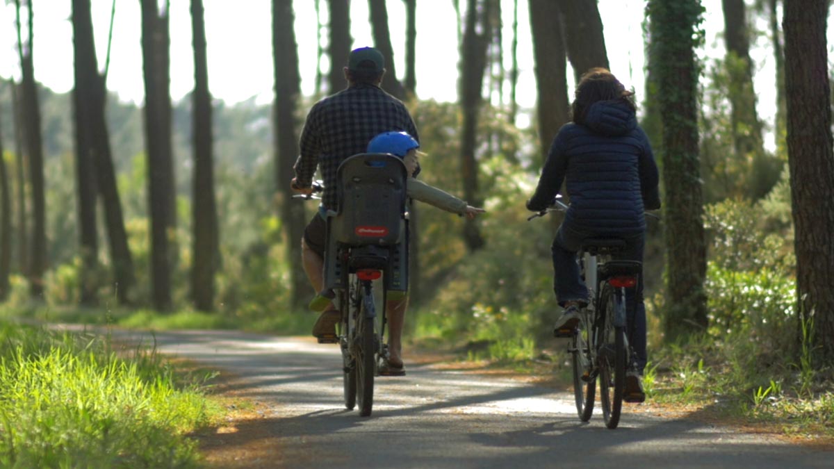Ballade en vélo, dans la forêt aux environs de Talaris et du Huga